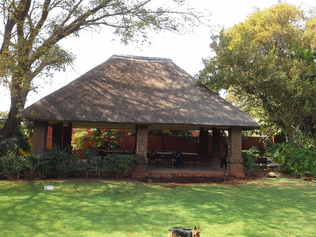Prinshof Manor Guesthouse Pretoria Exterior photo